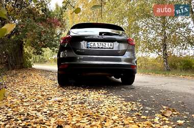 Хэтчбек Ford Focus 2016 в 