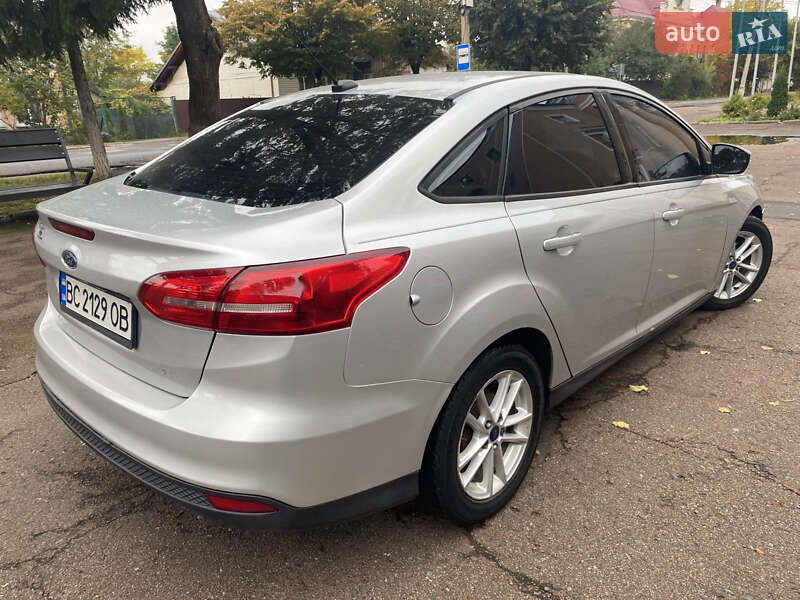 Седан Ford Focus 2015 в Калуші