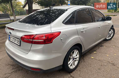 Седан Ford Focus 2015 в 