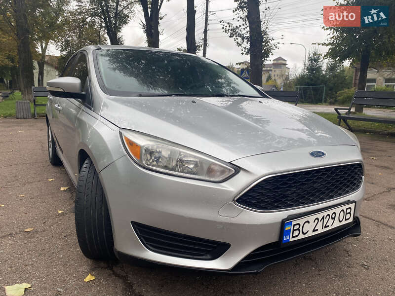 Седан Ford Focus 2015 в Калуші