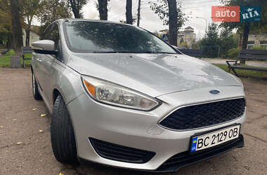 Седан Ford Focus 2015 в 