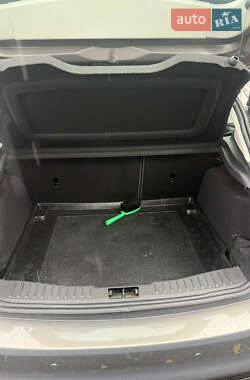 Хэтчбек Ford Focus 2013 в 