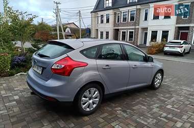 Хетчбек Ford Focus 2013 в 