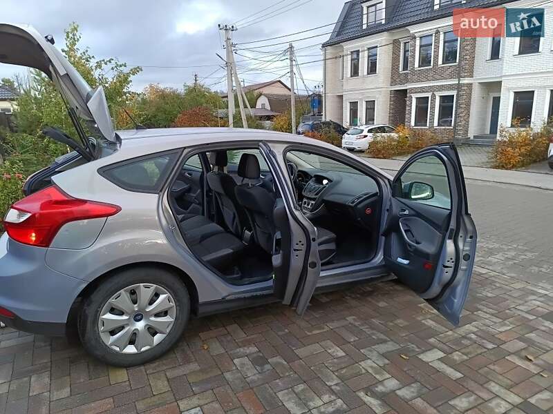 Хетчбек Ford Focus 2013 в Ірпені фото 9 Хетчбек Ford Focus 2013 в Ірпені