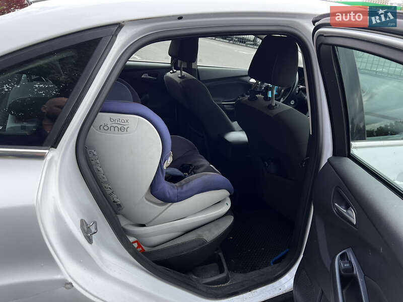 Седан Ford Focus 2012 в Киеве