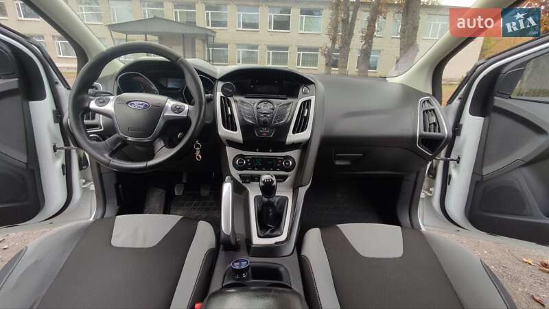 Хэтчбек Ford Focus 2012 в Запорожье фото 14 Хэтчбек Ford Focus 2012 в Запорожье