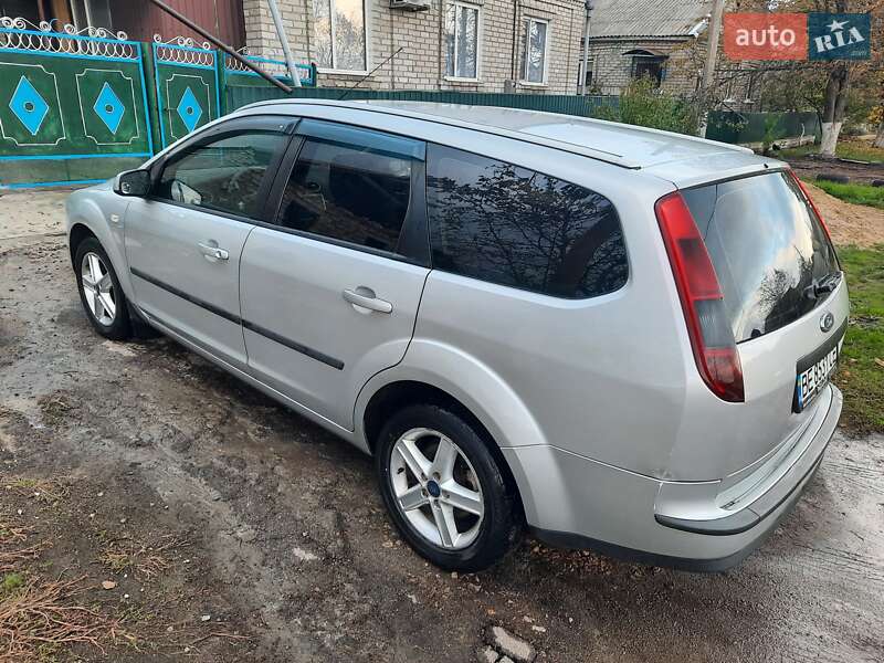 Універсал Ford Focus 2006 в Южноукраїнську