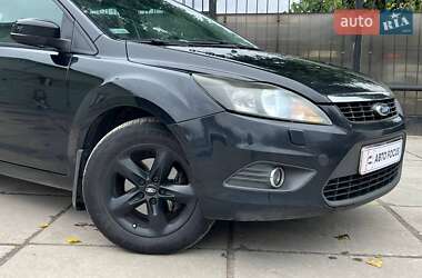 Хетчбек Ford Focus 2010 в 