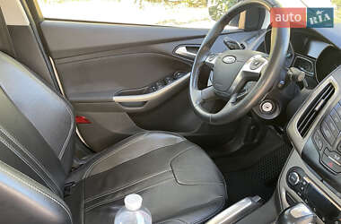 Седан Ford Focus 2012 в 