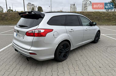 Універсал Ford Focus 2013 в  фото 14 Універсал Ford Focus 2013 в