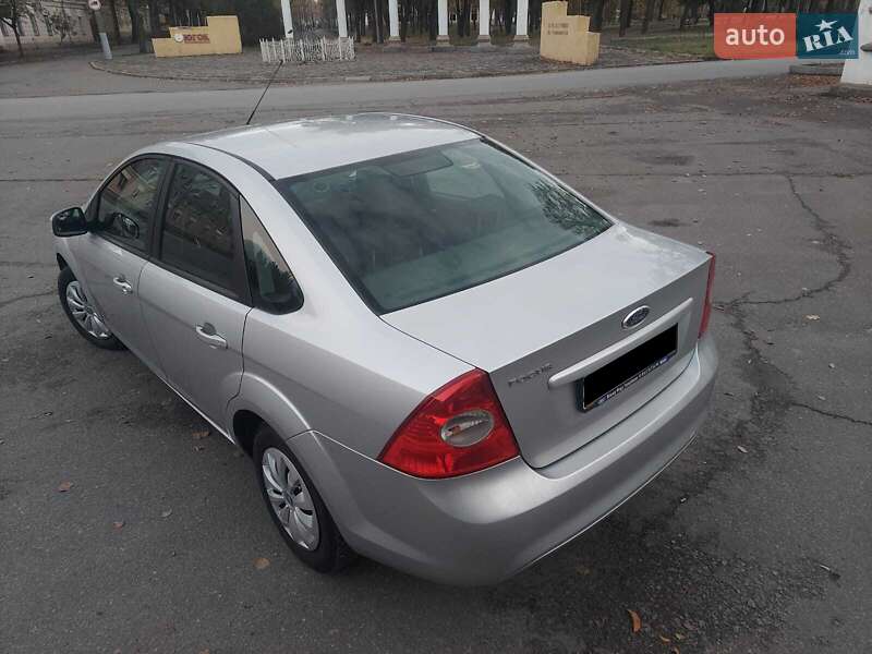 Седан Ford Focus 2008 в Кривом Роге