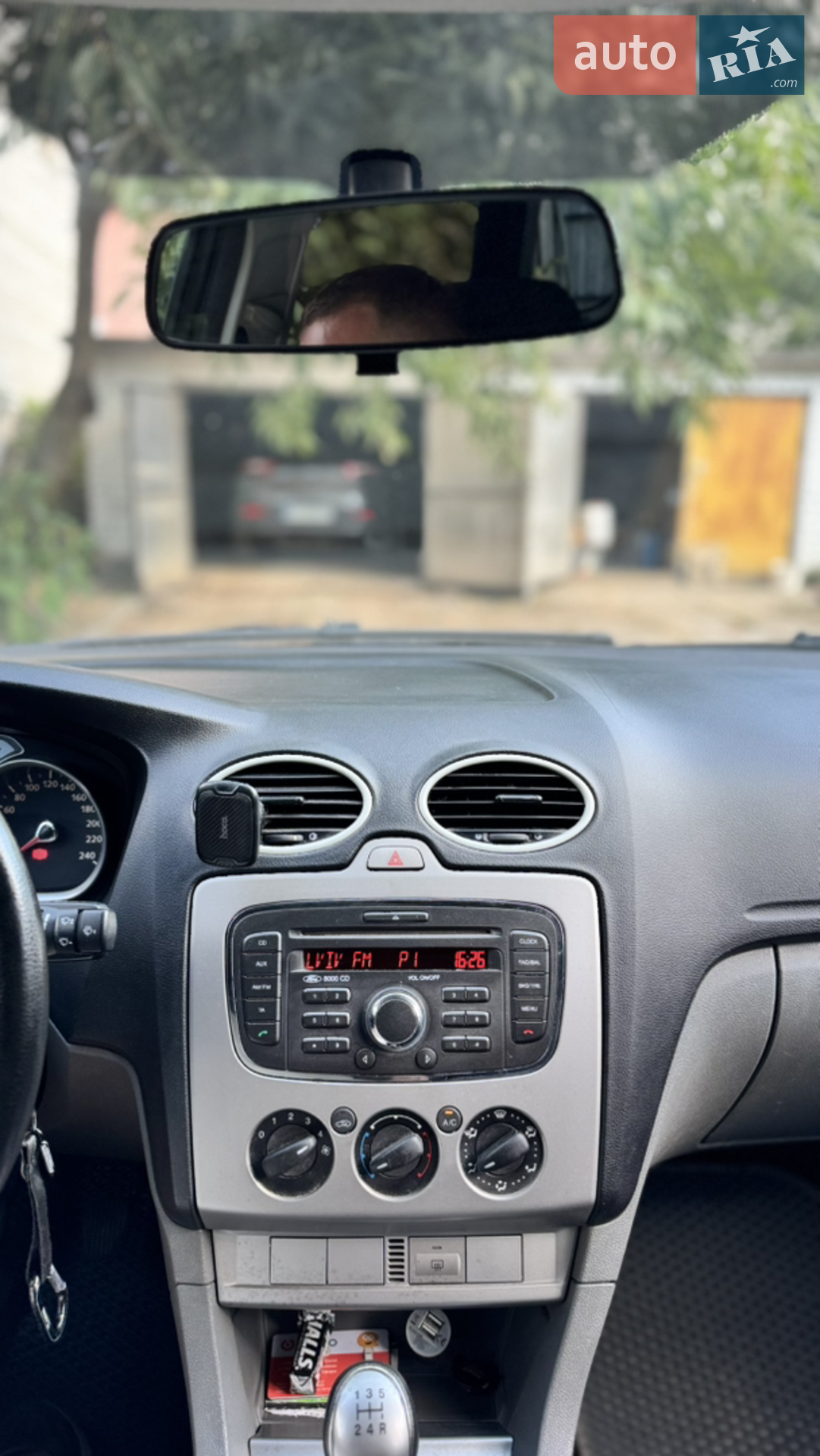 2010 Ford Focus - мініатюра 9