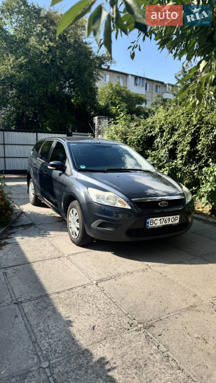 2010 Ford Focus - мініатюра 8