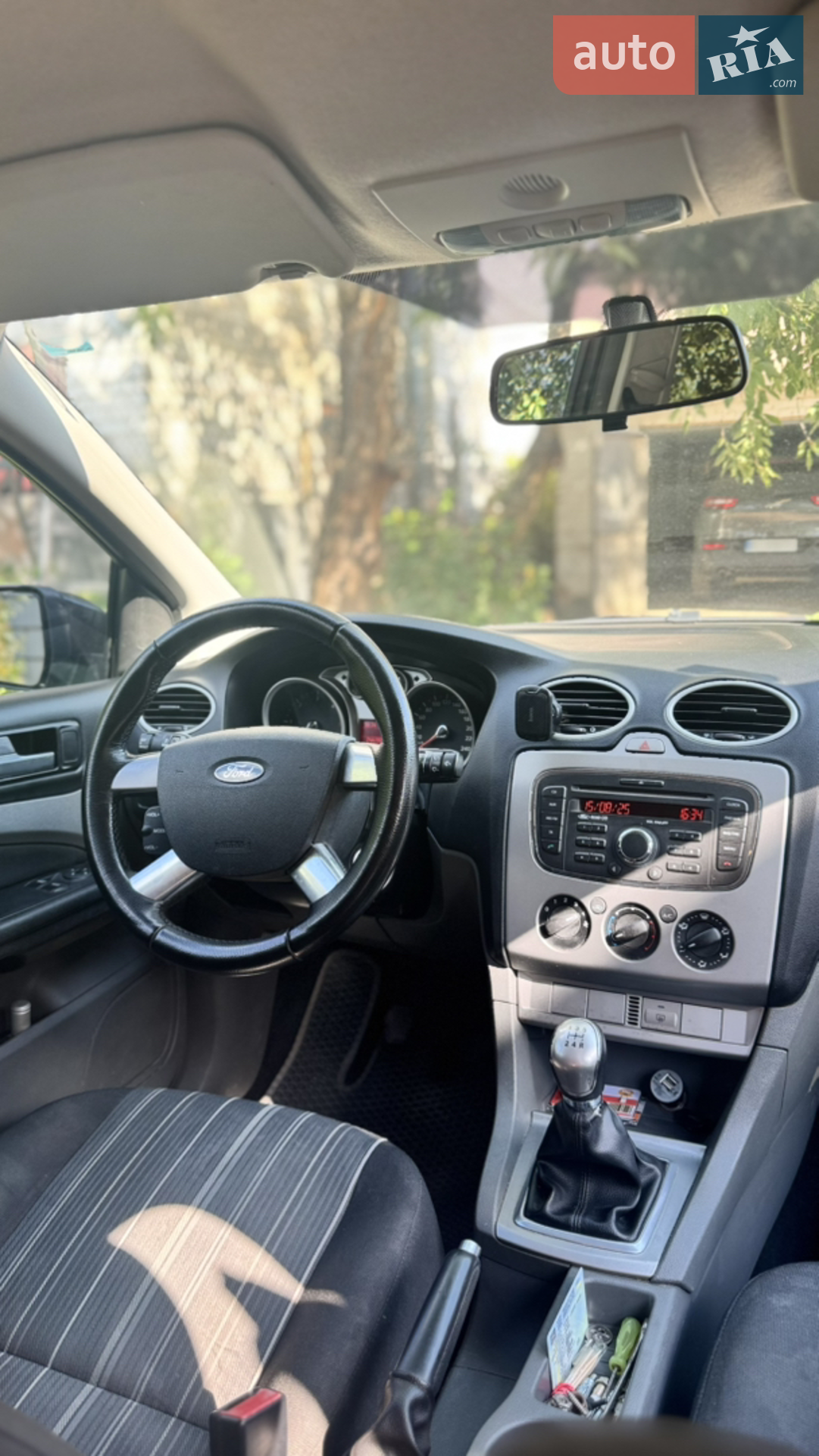 2010 Ford Focus - мініатюра 13