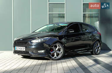 Хэтчбек Ford Focus 2015 в Львове
