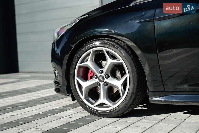 Хетчбек Ford Focus 2015 в Львові фото 6 Хетчбек Ford Focus 2015 в Львові