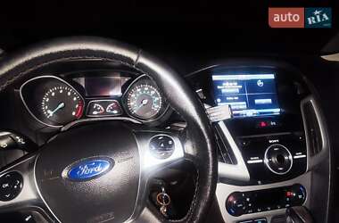 Хетчбек Ford Focus 2014 в  фото 18 Хетчбек Ford Focus 2014 в