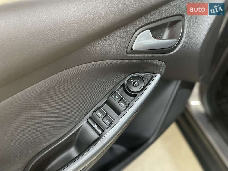 Хетчбек Ford Focus 2012 в Стрию