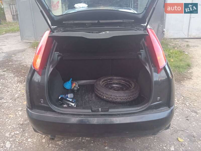 Хетчбек Ford Focus 2004 в Тернополі фото 9 Хетчбек Ford Focus 2004 в Тернополі