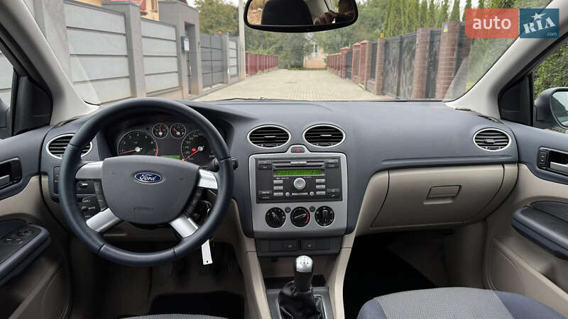 Хэтчбек Ford Focus 2004 в Ивано-Франковске фото 24 Хэтчбек Ford Focus 2004 в Ивано-Франковске