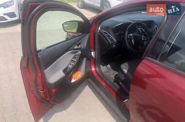 Седан Ford Focus 2012 в 