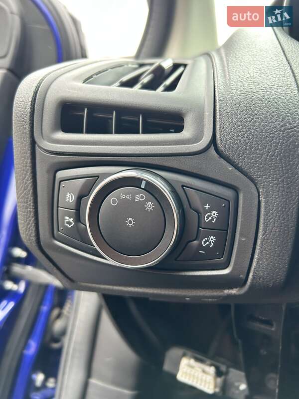 Седан Ford Focus 2013 в Сумах