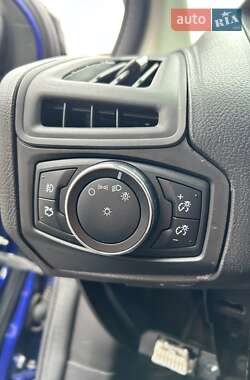 Седан Ford Focus 2013 в 