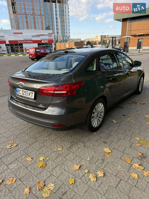 Седан Ford Focus 2016 в Львові