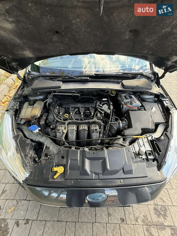 Седан Ford Focus 2016 в Львові