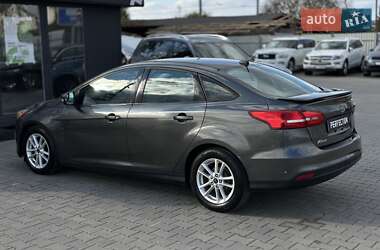 Седан Ford Focus 2016 в  фото 11 Седан Ford Focus 2016 в