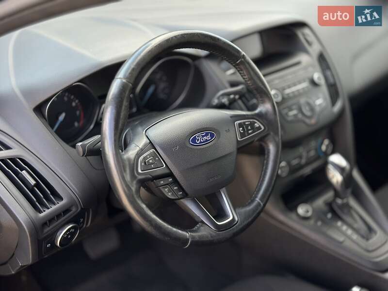 Седан Ford Focus 2016 в Черновцах