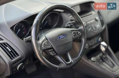 Седан Ford Focus 2016 в  фото 24 Седан Ford Focus 2016 в