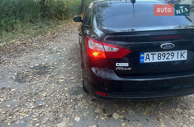 Седан Ford Focus 2013 в 