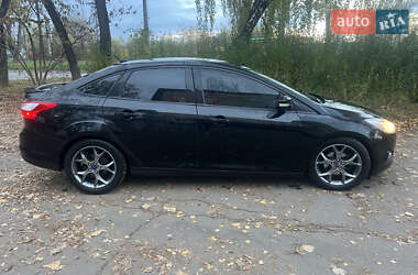 Седан Ford Focus 2013 в 