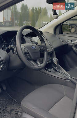 Седан Ford Focus 2017 в 