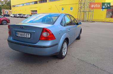 Седан Ford Focus 2005 в 