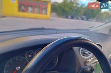 Седан Ford Focus 2005 в 