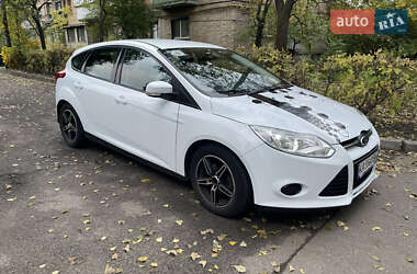 Хетчбек Ford Focus 2014 в 