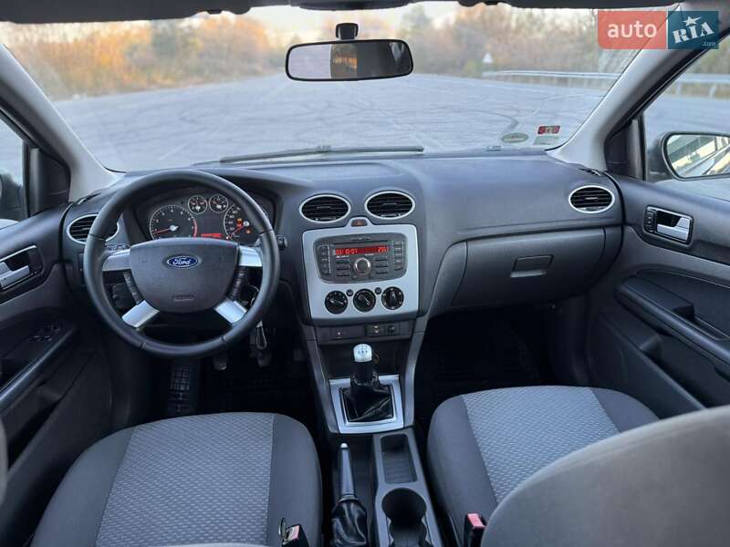 Хетчбек Ford Focus 2007 в Чернівцях фото 7 Хетчбек Ford Focus 2007 в Чернівцях