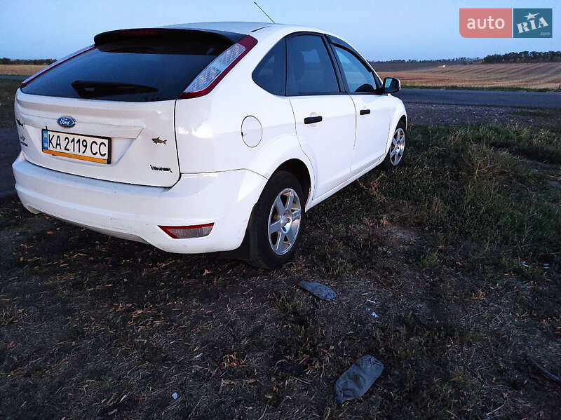 Хэтчбек Ford Focus 2011 в Черкассах фото 5 Хэтчбек Ford Focus 2011 в Черкассах