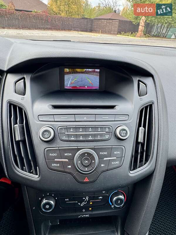 Хэтчбек Ford Focus 2016 в Днепре