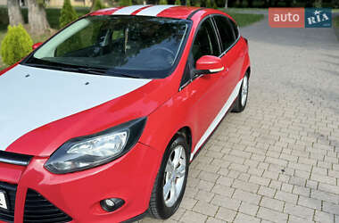 Хетчбек Ford Focus 2011 в 