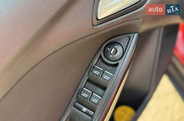 Хетчбек Ford Focus 2011 в 