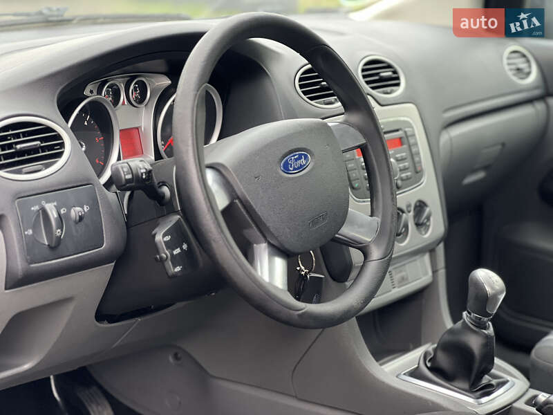 Универсал Ford Focus 2010 в Киеве фото 7 Универсал Ford Focus 2010 в Киеве