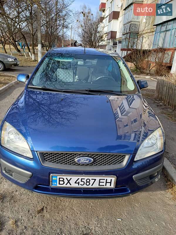 Хэтчбек Ford Focus 2007 в 