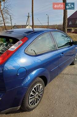 Хэтчбек Ford Focus 2007 в 