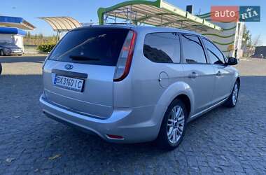 Універсал Ford Focus 2010 в  фото 4 Універсал Ford Focus 2010 в