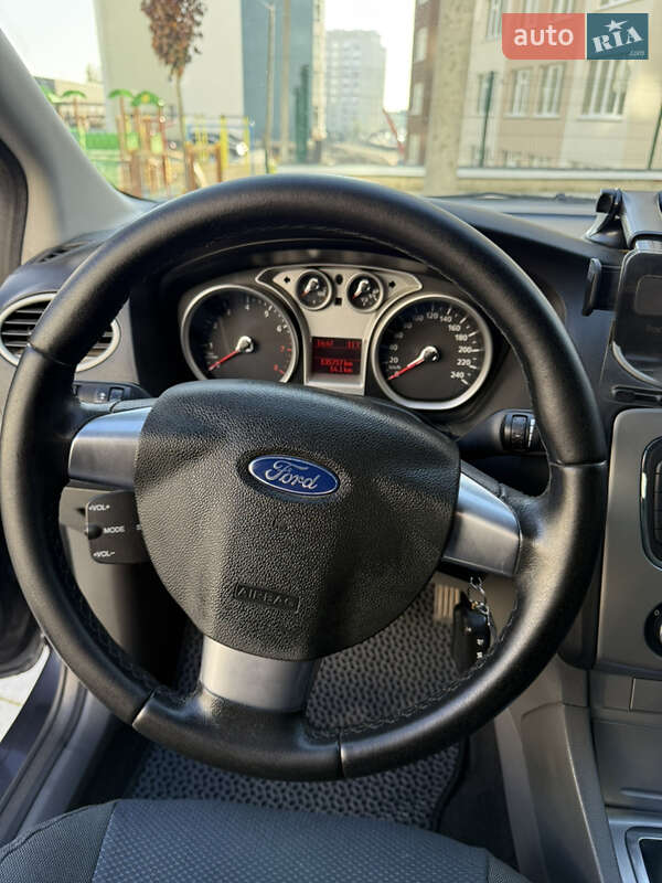 Седан Ford Focus 2010 в Хмельницькому фото 15 Седан Ford Focus 2010 в Хмельницькому