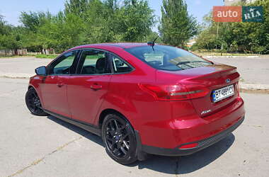 Седан Ford Focus 2016 в 