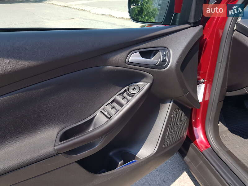 Седан Ford Focus 2016 в Одессе